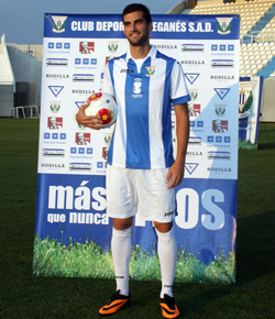 صورة ميجيل سانتاماريا لاعب نادي لوغرونييس