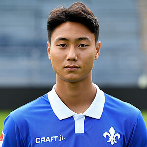 بيك سونغ هو لاعب كرة القدم [ Seung-ho ]